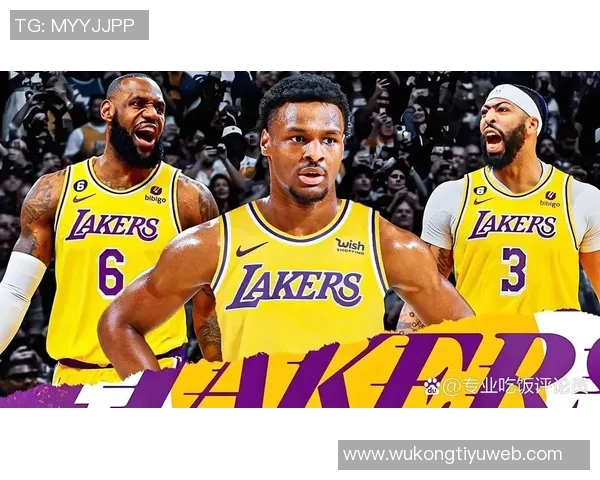 詹姆斯谈复出状态:我仍能在场上影响比赛努力找回最佳表现