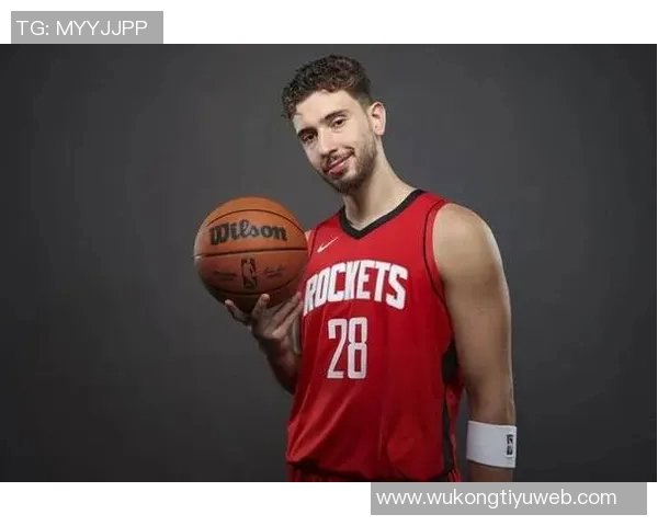 莫布里防守申京仅6分30秒却被打爆后者9投7中狂砍16分